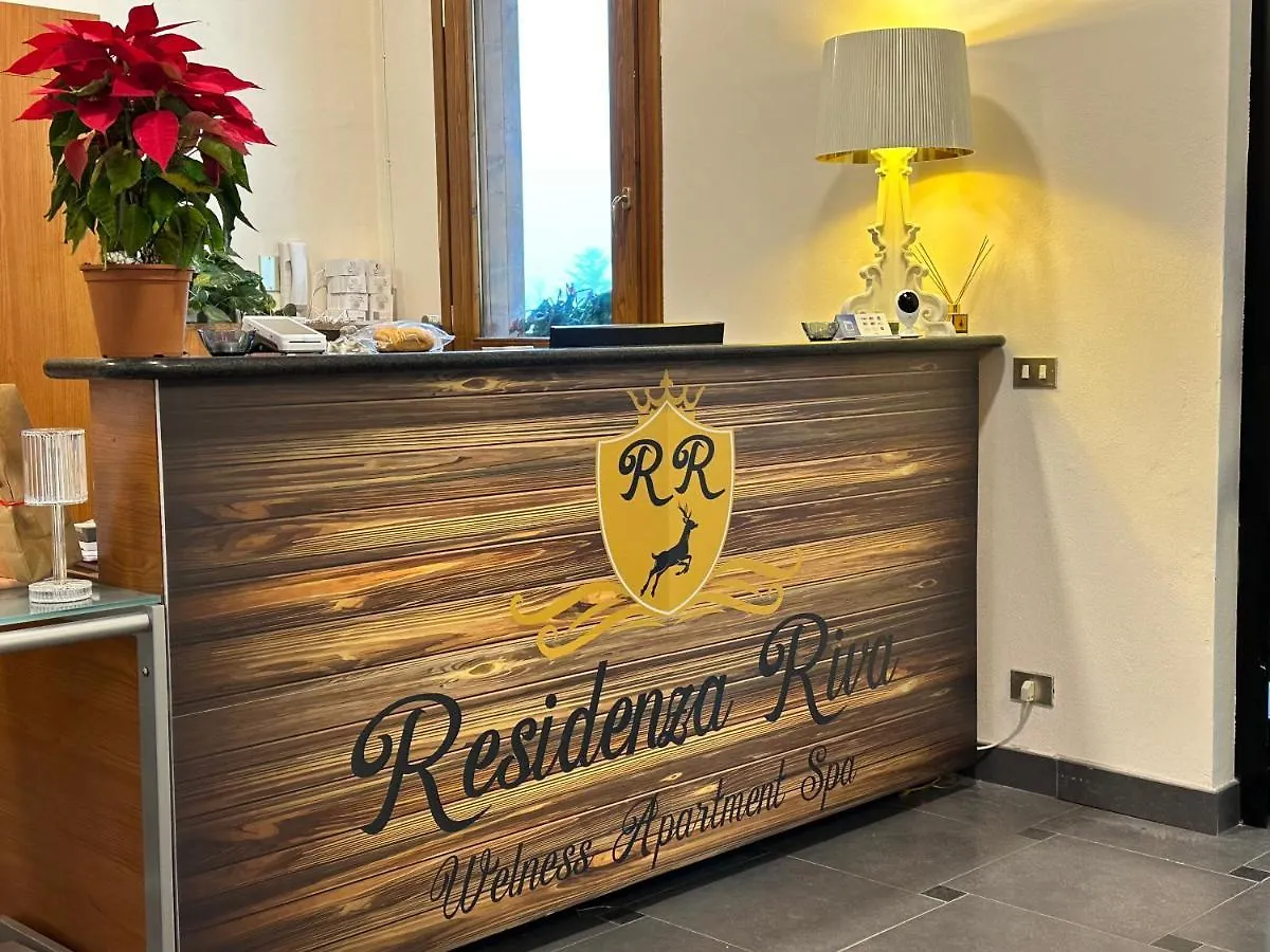 Residenza Riva Wellness Apartment Spa アベトーネ